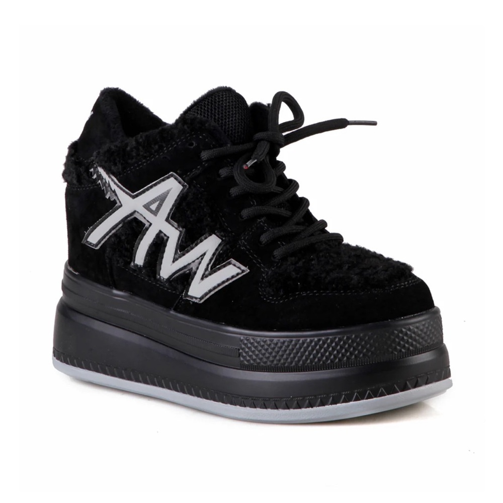 Anthony Wang “Quince 01” Black